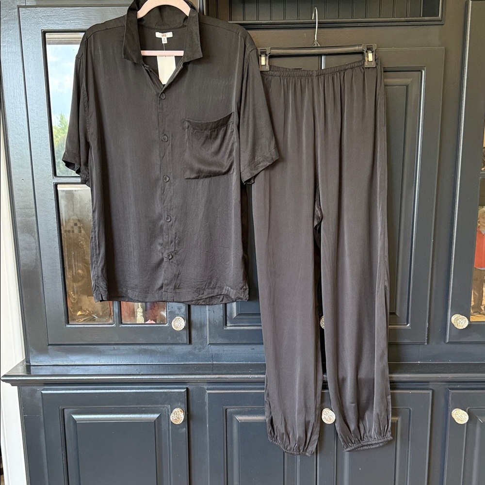 NWT LUNYA Black Two-Piece Lounge Set